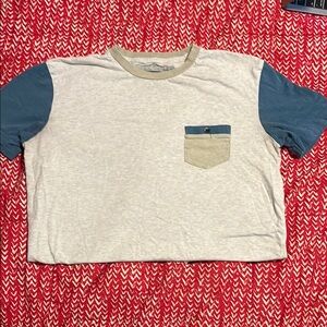 Men’s Quiksilver T-Shirt with front pocket